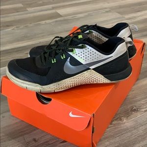 Women’s Nike metcon1